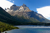 Chile, Patagonia, Torres del Paine National Park, Nordenskjöld Lake