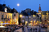 France, Périgord, Dordogne, Sarlat-la-Canéda, Place de la Liberté, night
