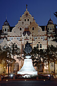 Hungary, Kecskemét, Town Hall, Kossuth Statue