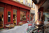 France, Provence, Grasse, street scene, shops