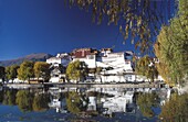 Chine, Tibet, Lhassa, Potala palace in Lhassa