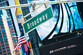 Broadway Straßenschild am Times Square, Manhattan, New York, USA