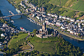 Luftaufnahme der Stadt Cochem mit Reichsburg Cochem an der Mosel, Eifel, Rheinland Pfalz, Deutschland, Europa