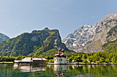 Wallfahrtskapelle St. Bartholomä am Ufer des Königssees, Bayern, Deutschland, Europa