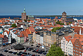 View of the New Market square with St. Nicholas Church and Saint James Church in the background, Hanseatic Town of Stralsund, Mecklenburg Western Pomerania, Germany