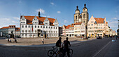 Marktplatz mit Rathaus und Stadtkirche St. Marien, Lutherstadt Wittenberg, Sachsen Anhalt, Deutschland