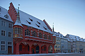 Square Munsterplatz with the Historical Merchants Hall, Freiburg, Evening, Snow, Black Forest, Baden Wuerttemberg, Germany, Europe