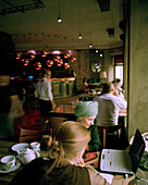 Bar, Café, Club und Restaurant Solyanka, altes Herrenhaus, Solyanka Uliza, Moskau, Russische Föderation, Russland, Europa