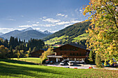 Bauernhaus in den Bergen, Alpbachtal, Tirol, Österreich, Europa