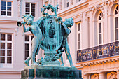Knabenstatue auf der Place du Musee, Brüssel, Belgien, Europa