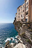 Bonifacio Oberstadt und das Mittelmeer, Korsika, Frankreich