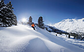Skifahrer, Neuschnee an der hohen Mut, Obergurgl, Tirol, Österreich
