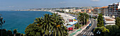 Blick auf Mittelmeer und die Stadt Nizza im Sonnenlicht, Quai des Etats-Unis, Nizza, Frankreich, Europa