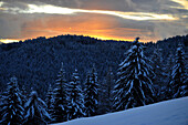 Winterlandschaft bei Sonnenuntergang, Welschnofen, Südtirol, Alto Adige, Italien, Europa