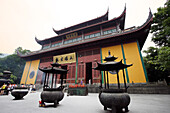 China, Zhejiang province, Hangzhou, Lingyin temple