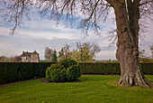 France, Centre, Eure et Loir, Le Mesnil-Simon, garden