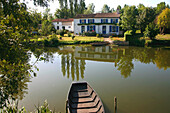 France, Poitou-Charentes, Deux Sevres ( 79 ), Coulon and Sevre Niortaise river