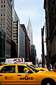 Ny Taxis And Views Of The Crysler Building, Murray Hill, Manhattan, New York, USA