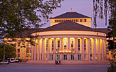Beleuchtetes Staatstheater am Abend, Saarbrücken, Saarland, Deutschland, Europa