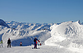 Blick gen Westen im Skigebiet Ehrenbachhöhe, Winter in Tirol, Österreich, Europa