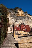 France, Aquitaine Region, Dordogne Department, La Roque Gageac, town on the Dordogne River, cliffside buildings