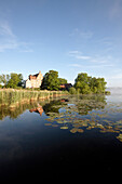 Ulrichshuser See mit Schloss Ulrichshusen, Mecklenburg-Vorpommern, Deutschland