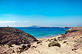 Strand Playa del Pozo im Sonnenlicht, Papagayo Strände, Lanzarote, Kanarische Inseln, Spanien, Europa