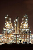 Raffinerie bei Nacht, Ras Laffan, Katar