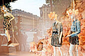 Schaufenster des Kaufhauses Galeries Lafayette, Paris, Frankreich, Europa