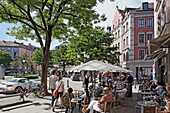 Menschen im Box Café und Restaurant am Gärtnerplatz, München, Oberbayern, Bayern, Deutschland, Europa