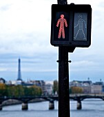 paris, pedestrian light stop