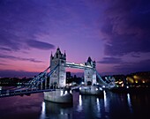 bridge, England, Europe, London, night, Tower Bridg. Bridge, England, United Kingdom, Great Britain, Europe, Holiday, Landmark, London, Night, Tourism, Tower bridge, Towers, Travel