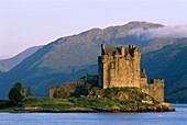 castle, donan, duich, eilean, lake, loch, Scotland, . Castle, Donan, Duich, Eilean, Holiday, Lake, Landmark, Loch, Scotland, United Kingdom, Great Britain, Tourism, Travel, Vacation