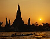 Bangkok, Chao Phraya River, Sunset, Temple of Dawn, . Asia, Bangkok, Chao, Holiday, Landmark, Phraya, River, Sunset, Temple of dawn, Thailand, Tourism, Travel, Vacation, Wat arun