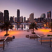 Treppen zur Dubai Marina, Jachthafen, Dubai, Vereinigte Arabische Emirate, Arabische Halbinsel, Vorderasien, Asien