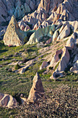 Tuffstein Erosion im Rosental, nahe Göreme, Nationalpark Göreme, UNESCO Weltnaturerbe, Kappadokien, Anatolien, Türkei