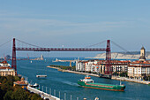 Puente Colgante, Puente Transbordador, Schwebebrücke, Stahlbau von Alberto de Palacio und Ferdinand Joseph Arnodin, Puente de Viskaya, 19.Jhd., UNESCO Welterbe, Rio Nervion, Portugalete (l.) und Getxo (r.), Vororte von Bilbao, Provinz Biskaia, Baskenland,