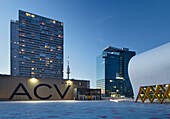 Donauturm und Hochhäuse in ACV, Konferenzzentrum, Donauzentrum, 21. Bezirk, Wien, Österreich