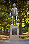 Statue of the Tin Man from the Wizard of Oz in Oz Park in Chicago, IL, USA