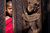 Myanmar (Burma), Mandalay State, Ava, Bagaya Kyaung monastery, the bonze Ashin Nanda Thiri aged 9 years