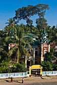 Myanmar (Burma), Yangon State, Yangon, Kandawgyi Quarter, Gabaraye Pagoda avenue, U Ariyar Monastery