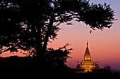 Myanmar (Burma), Mandalay State, Bagan (Pagan), Old Bagan, Ananda Temple (Pahto Ananda, beginning 12th), one of the nicest, bigest, best-preserved and most revered temples of Bagan