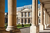 PARIS -  THE MARAIS DISTRICT - HOTEL OF SOUBISE : COLUMNS OF THE PERISTYLE AND THE COURTYARD