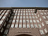 Blick von unten auf das Chilehaus, Architekt Fritz Höger, Kontorhaus im Hamburger Kontorhausviertel, Hamburg, Deutschland, Europa