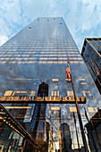 Freedom Tower mit Hilton Schild, 1 WTC, Ground Zero, Lower Manhattan, New York City, New York, USA