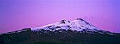 Volcano Llaima vor dem Sonnenaufgang, 3125m, Conguillo Nationalpark, Araucania, Chile