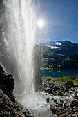 Wasserfall am Oeschinensee, Kandersteg, Berner Oberland, Kanton Bern, Schweiz, Europa