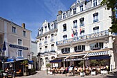 France,Brittany,Saint Malo,The Chateaubriand Hotel and Outdoor Restaurant