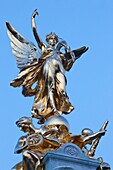 England,London,Buckingham Palace,Queen Victoria Memorial Statue,Peace and Victory Statue