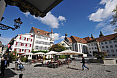 Häuser und Brunnen am Gallusplatz, Sankt Gallen, Ostschweiz, Schweiz, Europa